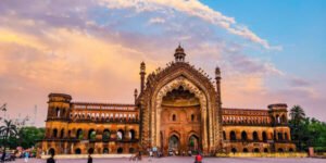 Read more about the article Nawabi Elegance: A Cultural Sojourn Through Lucknow with Vibhash Bhumihar